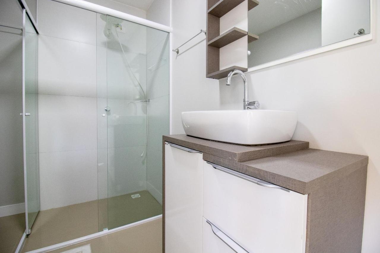 Lug143b - Prox A Roda Gigante, 2 Dorm, Climatizado * Balneario Camboriu